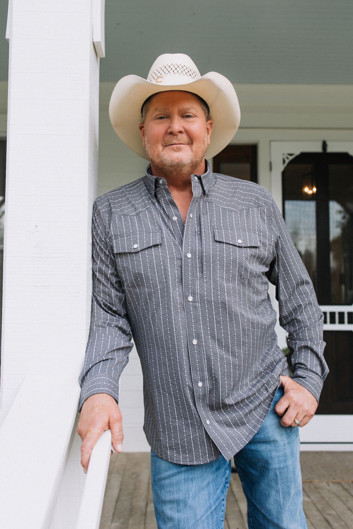 Country star returns